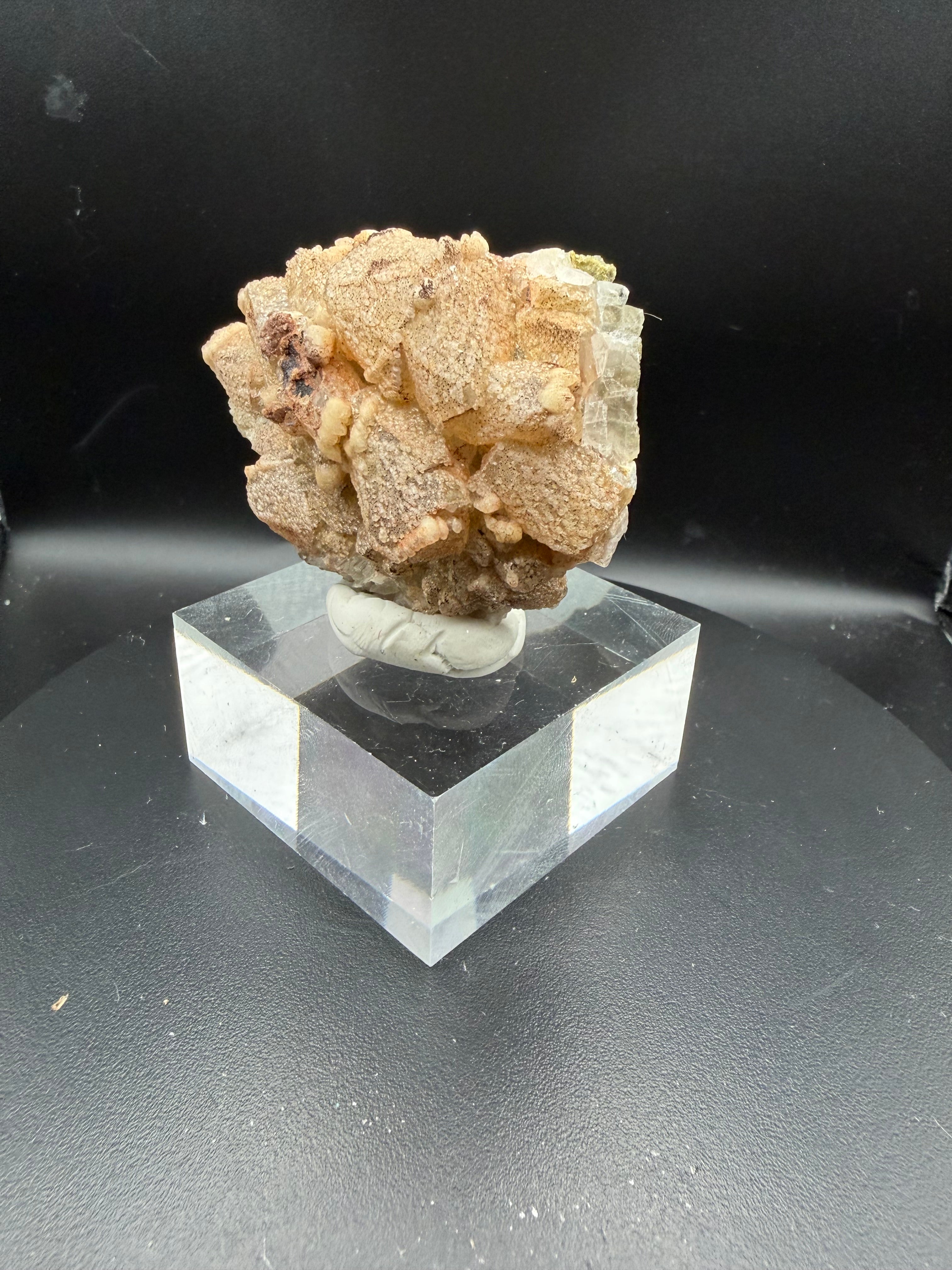 Calcite – Duo de Formations Cristallines Fluorescentes Orange (UV 254nm) sp#182