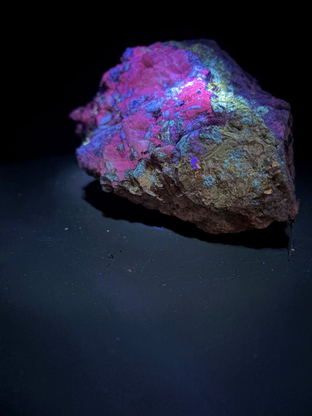 Fluorapatite, Calcite, Diopside, Scapolite & Phlogopite – Kazabazua, Québec, #198