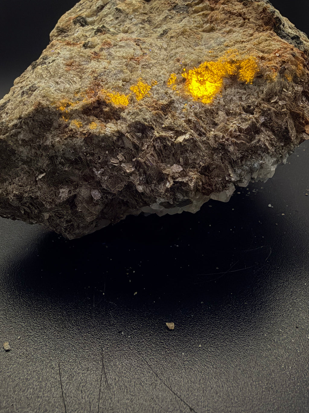 Fluorapatite, Calcite, Diopside, Scapolite & Phlogopite – Kazabazua, Québec, #198