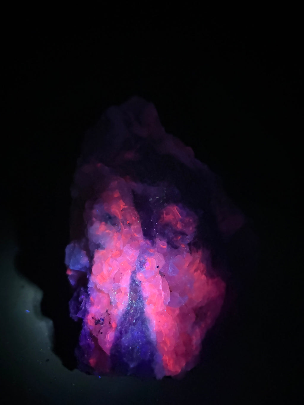 Calcite avec Feldspath – Cantley, Québec