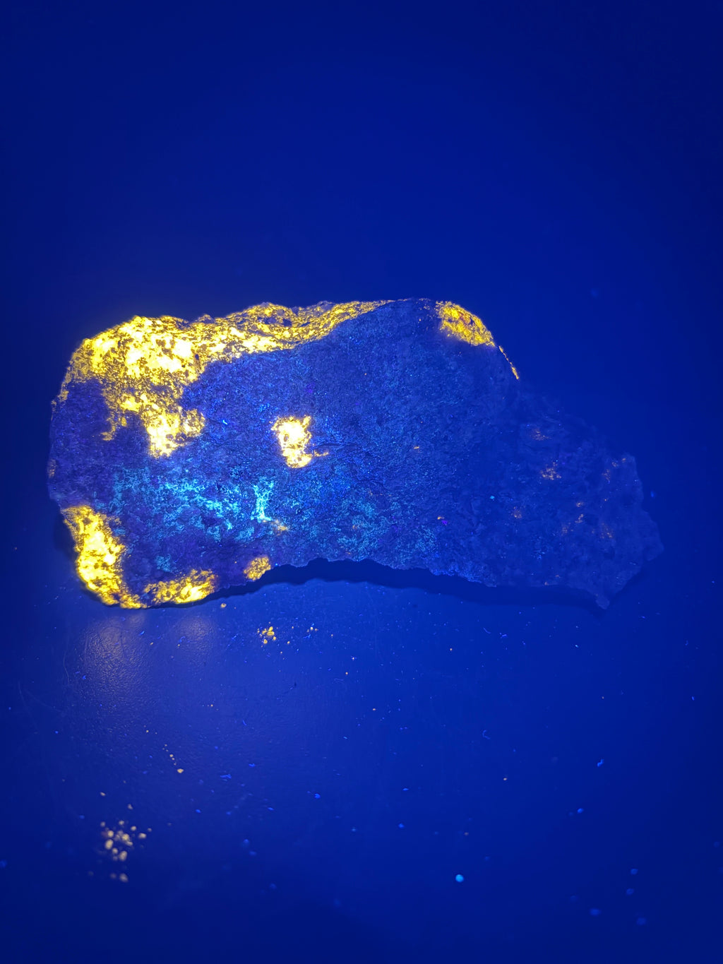 Diopside, Scapolite et Feldspath – Kazabazua, QC