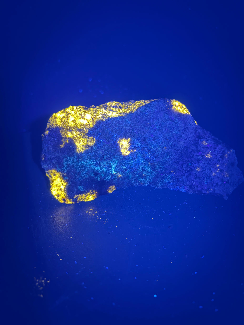 Diopside, Scapolite et Feldspath – Kazabazua, QC