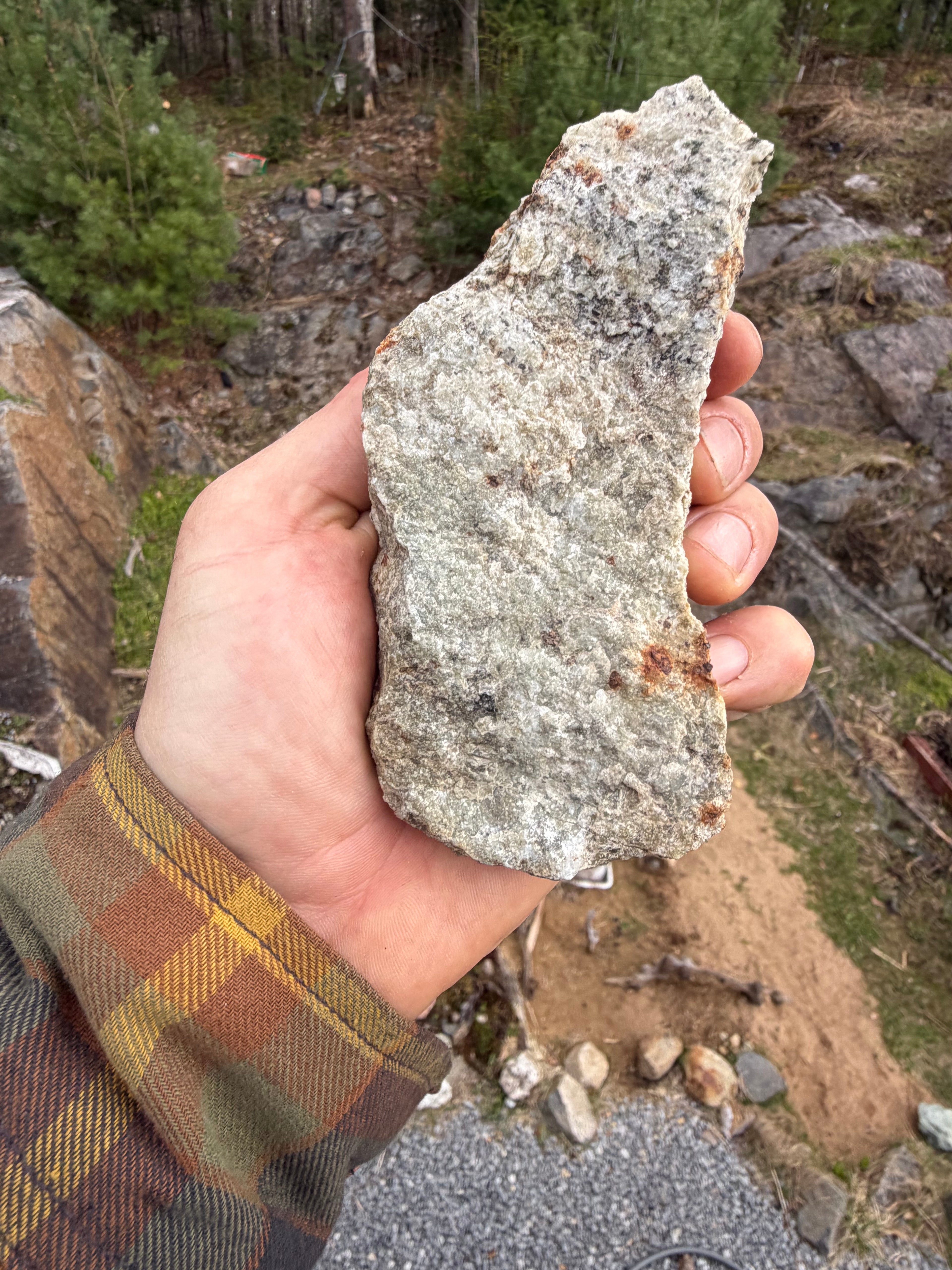 Diopside, Scapolite et Feldspath – Kazabazua, QC