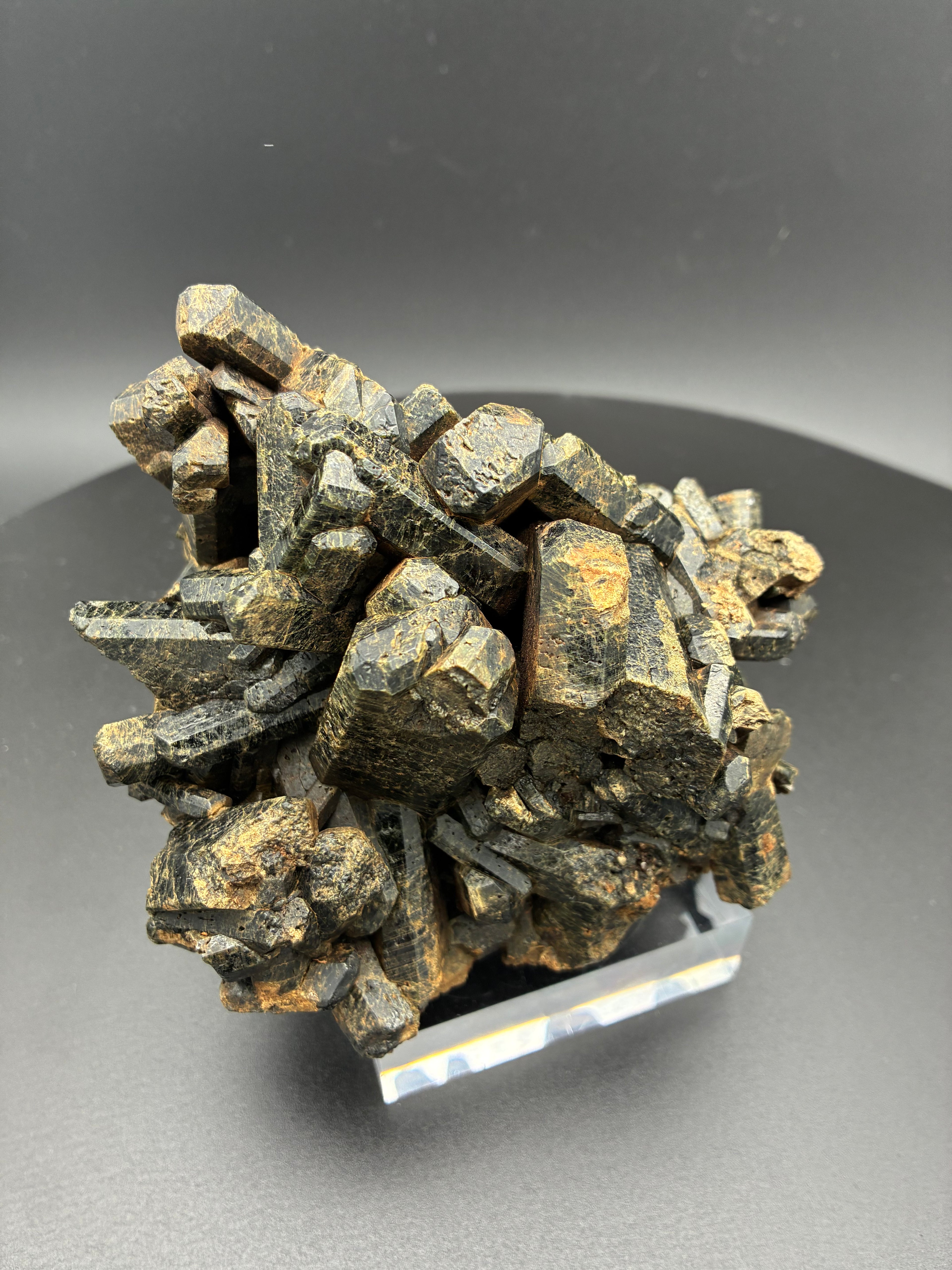 Amas d'Augite noir-vert, Low, Québec, Canada, Grenville, SpMed#133