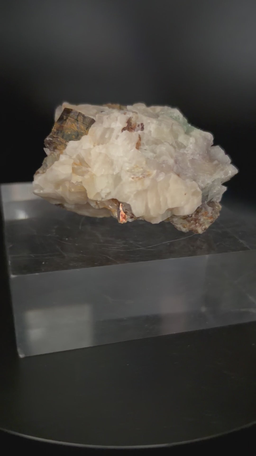 Combo Fluorescent UV – Mica Phlogopite, Calcite, Diopside & Fluorapatite (254nm)Sp#176